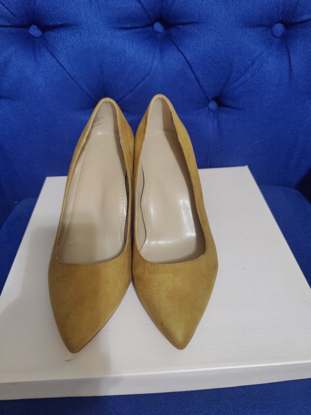 Women's shoes